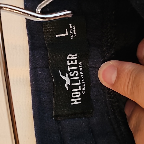Hollister shorts - Picture 2 of 4